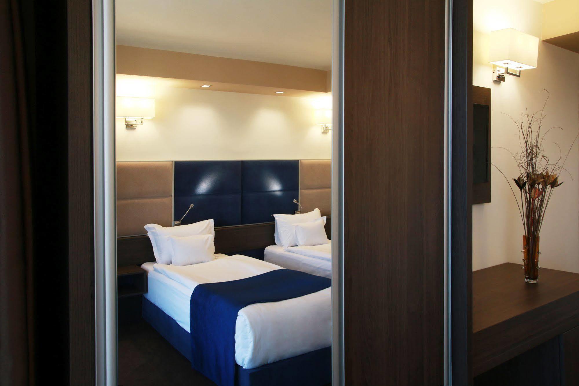 Belfort Hotel Brasov Luaran gambar