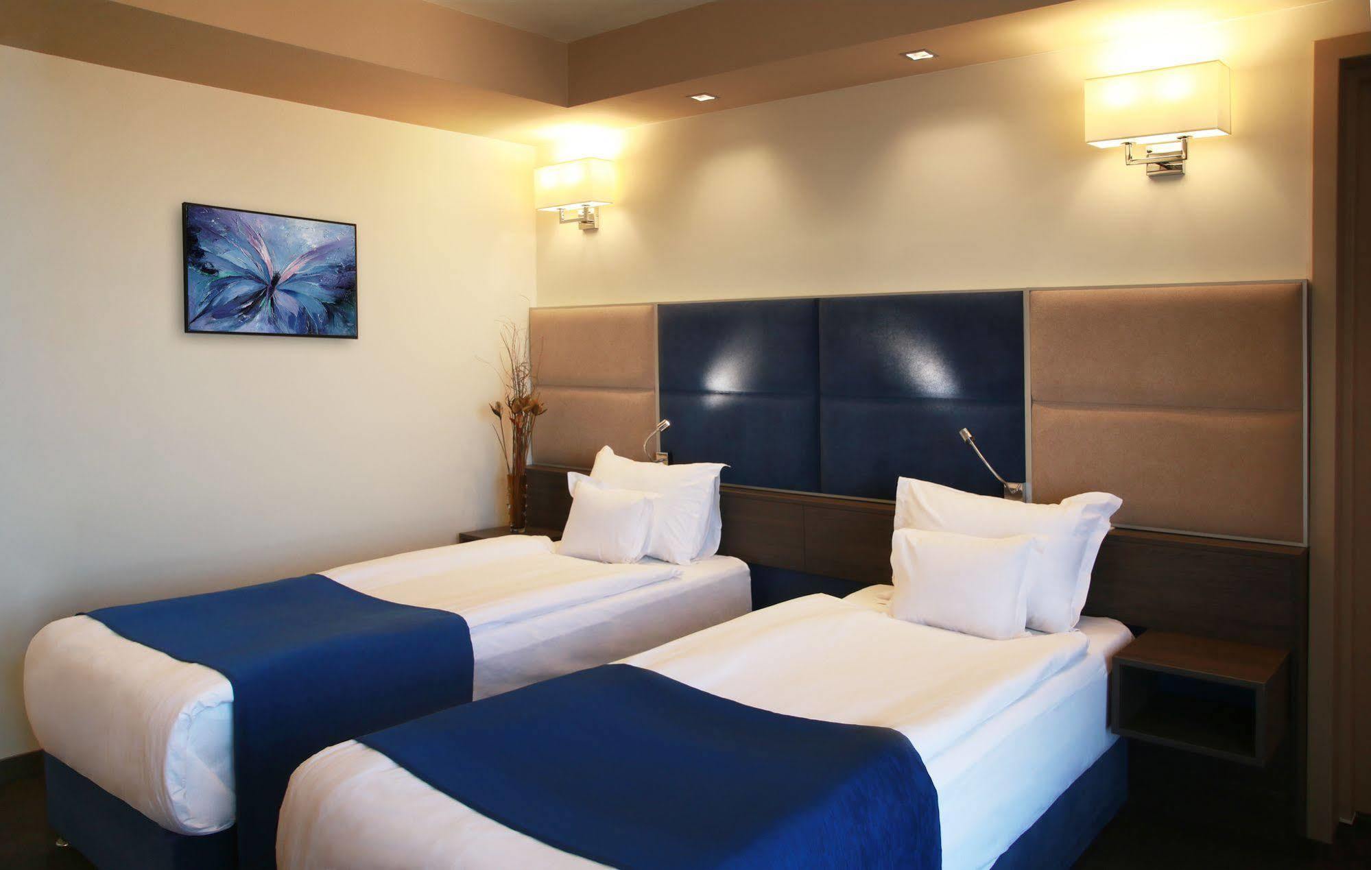 Belfort Hotel Brasov Luaran gambar