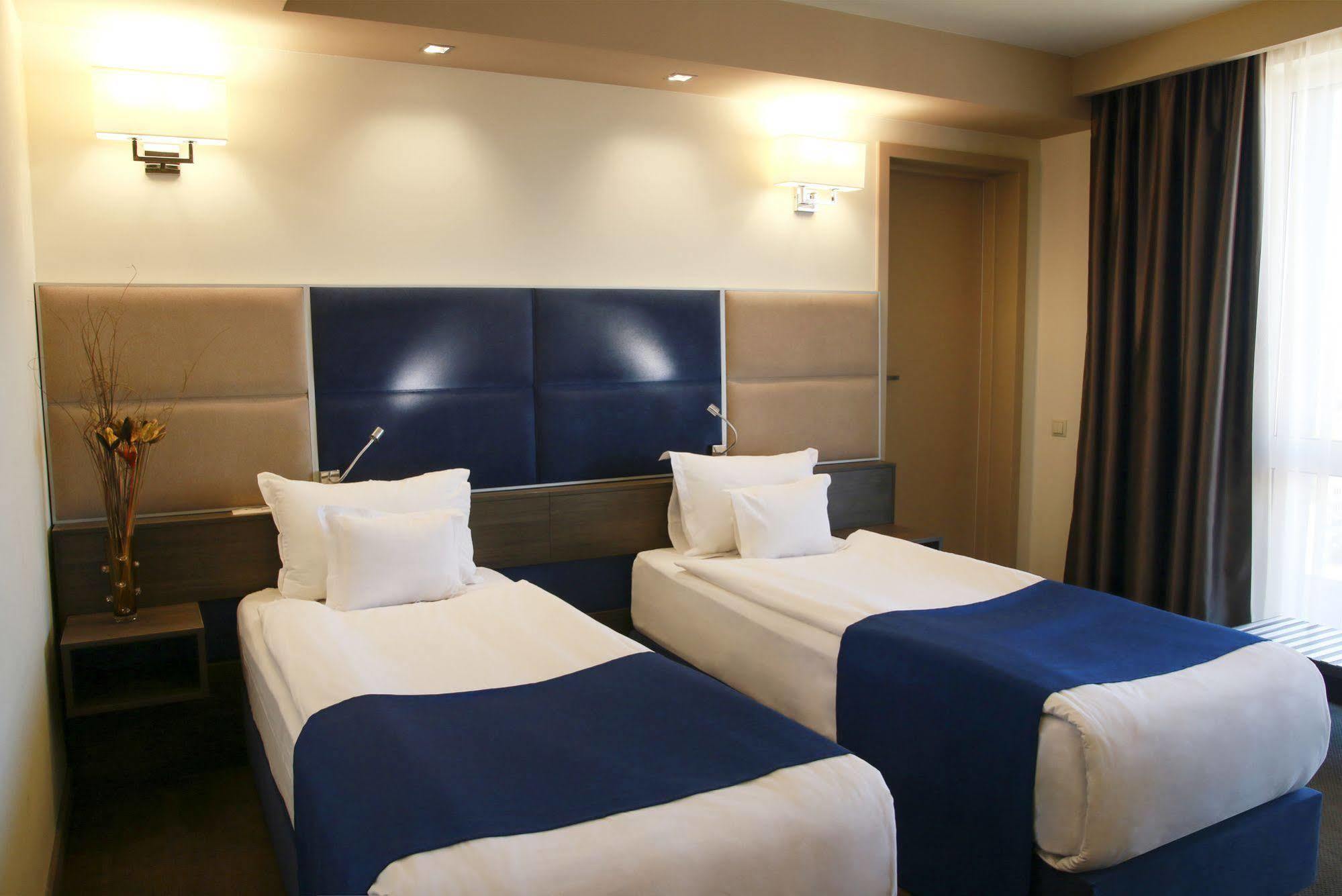 Belfort Hotel Brasov Luaran gambar